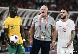 "因为伊朗被扣押在迪拜"的伊拉克教练被关起来"努力工作" "观看比赛，检查选手"强制现场工作