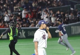 'こんなことが' 韓国のスリーランホームラン許可、ハンファのチョン・ウジュに何が？ '50球以内予定→23球1イニングだけ投げた' [WBC]