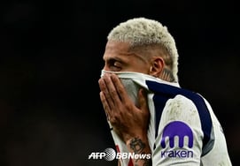 Tottenham tan rã thảm hại sau khi rời khỏi 'EPL 5 trận thua liên tiếp'