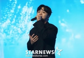 Hwang Ga-ram opened his mouth, "The CEO of the agency dies." "It reminds me of tears when you sing". I'm eating [Star Issue]