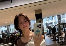 Kang Sung Yeon bị bắt gặp tại phòng gym sau khi ly hôn"