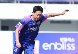 [フォト] チェ・ボムギョン『精巧な宅配クロス』