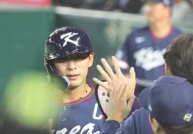 [相片儿] 李正厚在第8回合初得分