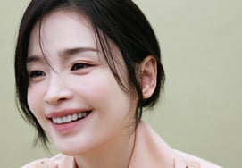 単宗のパク・ジフンを守った宮女、チョン・ミド..「陛下、千万人とは何ですか」「 幸せ 感想 [スター・イシュー]