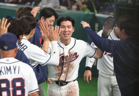 [フォト] '8回裏同点得点' キム・ヘソン