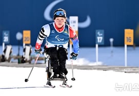 Winter Paralympics Korea's first 女 gold medal ever... Biathlon Kim Yunji's "New History"