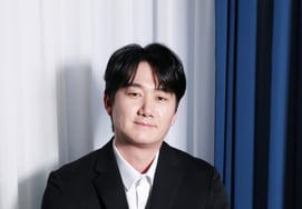 Giám đốc Goo Bon Young của FNC và RBW tuyên bố thay đổi thế hệ nhà sản xuất Kpop"Thật đáng tiếc cho sự độc chiếm của các tập đoàn lớn" [★ Phỏng vấn viện nghiên cứu①]