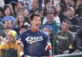 『ついに奇跡が！' 韓国、8強マイアミへ行く→オーストラリアを7-2で完勝、9回アン·ヒョンミンの貴重な犠牲フライ+ムン·ボギョンの4打点の猛打 [東京現場レビュー]