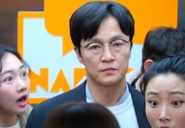 'Bạn trai từng tháng' Cho Han Chul đã cằn nhằn Jisoo về mọi việccấp trên thực tế của công ty