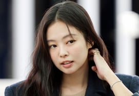 Blackpink Дженни устала от распространения ложной информации.Выхватил нож из агентства. "Готовность к юридическому ответу" [Формула]