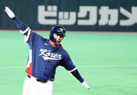 "文宝京疯了！ 先发制人2人→适时安打4打点大爆发"，韩国队领先5分！ 八强赛凑足了一个条件 [2026 WBC]