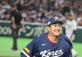 [公式] '天罰' ソン・ジュヨン、結局 'アメリカ行き' チャーター便搭乗失敗、KBO "韓国に帰国し病院で精密診断を受ける" 代替選出の主役は誰？