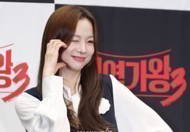 率智'表情要可爱一点' [★照片]