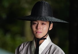 「韓国の歴史を知らなくても涙が出る」『王サナム』が海外の観客も泣かせた···ロッテン・トマトの観客メーターで98%の好評 [K-EYES]