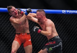 "历史性的"FBI要员们正在学习UFC技术... 盖奇·钱德勒参加