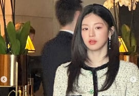 Go Yoon Jung trở thành top star trên sàn diễn thời trang sau khi quấn chăn [Star Issue]