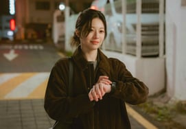 Go Yoon Jung và Kim Sun Ho gặp gỡ Goo Dae JungMở rộng thể loại với bài hát 'Mozamussa'