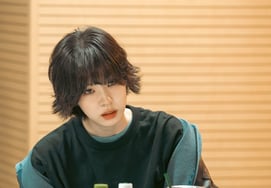 Со Ын Су и съёмочная группа «Фамио» взялись за руки.Кастинг оккультного фильма "Камень" [Формула]