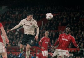 曹圭成还活着呢！ 英超球队的对手"一击即中"大爆发！ 时隔3个月再次射出得分炮 密特维兰客场1:0战胜诺丁汉，有望晋级UEL八强