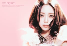 "SOLO出道"ITZY有娜，闪亮梦幻美颜值巅峰