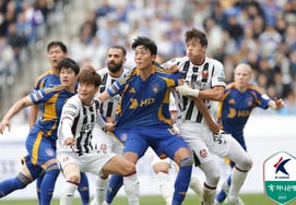 有"建议利用A级比赛期间"的指导方针... 推迟的蔚山队与首尔队的比赛日程仍未确定，"为什么？"'