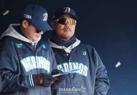 [Photo] Director Lee Ho-joon said, "I have to win today."