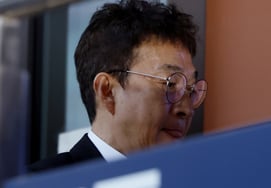 '飲酒ひき逃げ'直後にまた酒を飲んだイ・ジェリョン、見つかった..結局、飲酒測定妨害の容疑が追加された [スター・イシュー]