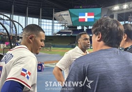 Это правда! Во время тренировки Мачадо приехал Рю Хён Джин.→ Игроки затаив дыхание смотрят на удар