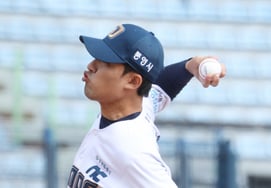 [Chụp ảnh] Ryu Jin Wook 'Tốc chiến tốc quyết'