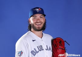 庞塞为何如此，"即使管理"球球球→尴尬的2局4个四坏球上垒无失分