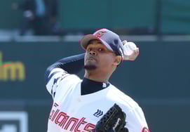 [相片儿] 罗德里格斯"直线球蠢蠢欲动"