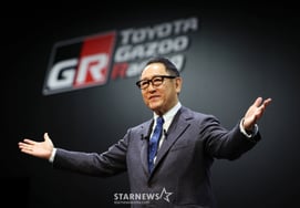 Председатель Toyota 日Правила электромобилей часто меняются. Если бы я был уверен в политическом лидерстве..."