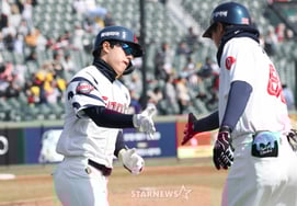 [Фото] Хан Тхэян 'Летает в 2-х магазинах и присматривает за языком'