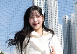 [相片儿] 新秀李夏恩，社稷洞棒呀