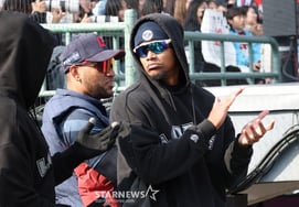 [Фото] Родригес "Лотте победил"