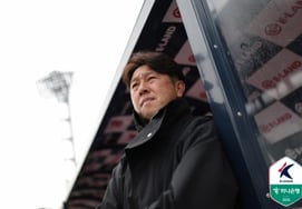 "3 runs in the second half → A bitter reversal." Coach Kim Do-kyun said, "There should be no games like this at home... The attack development is positive." [the scene of a shepherd]