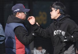 [フォト] キム・テヒョン監督『ファン・ソンビン・グッドジョブ』