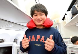 日本选手层是真的吗？ →"1274亿韩元"核心外野手替换伤病:替补进来的选手爆发三分本垒打