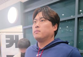 Ryu Hyun-jin "đến Hàn Quốc" "Cầu thủ ấn tượng nhất là Sanchez, anh thực sự ghen tị với quả bóng tốt, lời khuyên của các hậu bối? KBO season cũng quan trọng nhưng mà trong đại hội quốc tế..." [Hiện trường sân bay Incheon]