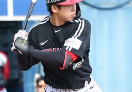 "Was he a pitcher?" Trendy Hyun's wedge shot + 3 hits! LG defeated KT to escape two consecutive exhibition games [Suwon Field Review]