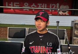 "ラインナップにちょうど私の名前があるんです！"決定的な3安打のLGの子供猛獣、期待が爆発する裏話··· 初めての先発でも冷静だった理由は [水原現場]