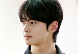 Cha Eun Woo tổ chức triển lãm ảnh tại Nhật Bản với cáo buộc trốn thuế 20 tỷ won [chính thức]