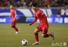 "偏偏在公布洪明甫保护名单的当天晕倒。"' 黄仁范尖叫着被替换下场 远征欧洲在即，进入"紧急状态"