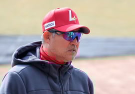 [相片儿] "准备与三星队的比赛"的SSG队主教练李崇勇