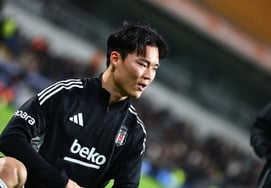 『決勝ゴールの食卓を用意しました』『オ・ヒョンギュ、こうなるとホン・ミョンボがまた選ばれるんだね』 「ゴールがなくても凄まじい存在感」··· ベシクタシュ、ゲンツレルビリイを2-0で制圧