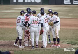 'Không cần 4 người cũng được' Lotte sợ thật đấy! Sau 4 chiến thắng liên tiếp của Pajuk, anh ấy đã giành chiến thắng lớn 12-1 trong sự nuôi dưỡng của mình
