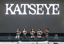 «Во главе с председателем Hive Бан Ши Хёком», «Cats Eye» и Южная Америка были ошеломлены."Лолафалуза" принимает Аргентину и Чили