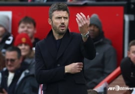 "Карик победил? Не заблуждайся", в "Критике безжалостности" Кина, робкого Руни "100% поддержки"... «Спокойная битва» за следующего тренера «Манчестер Юнайтед»