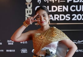 [相片儿] 柬埔寨台球精灵来了'