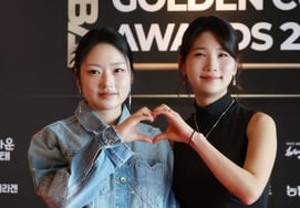 [Фото] Хан Джи Ын - Местный "Любимый друг"